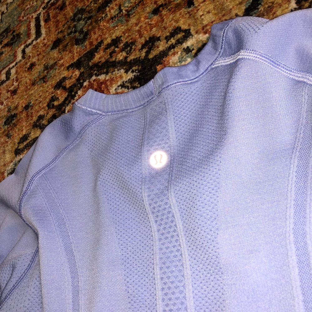 Periwinkle Lululemon swiftly tech long sleeve size 6
